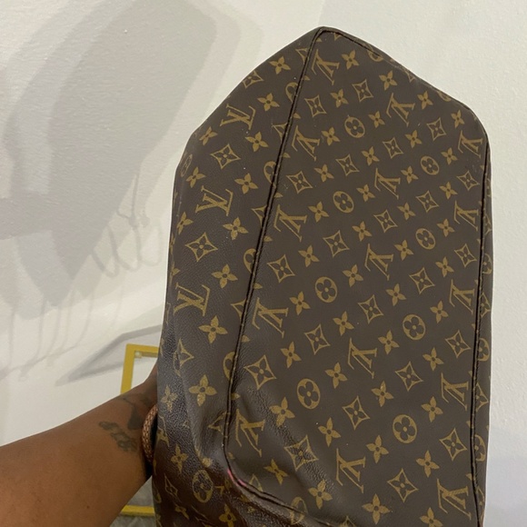AUTHENTIC Louis Vuitton Neverfull GM - Picture 6 of 7